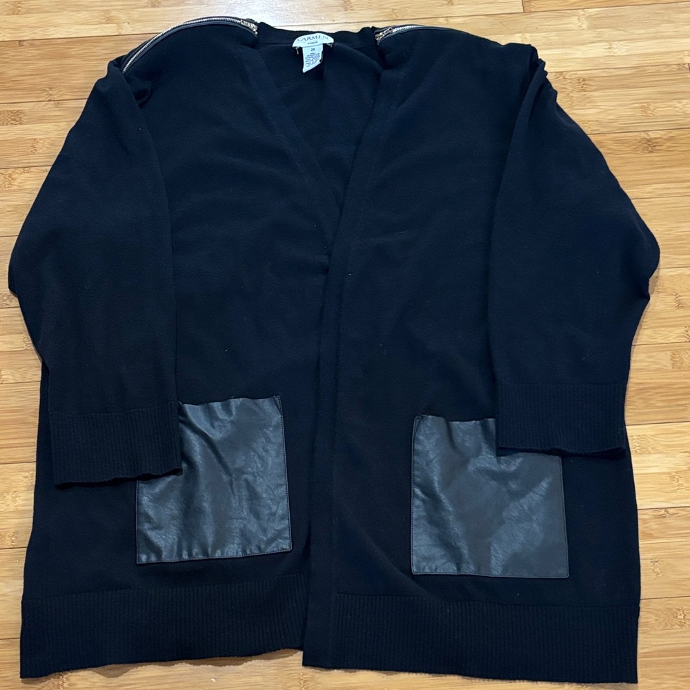 Carmen Marc Valvo Black Zipper Detail Top